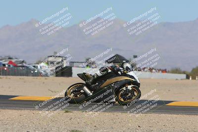 media/Oct-19-2024-CVMA (Sat) [[7df39c5a0d]]/Race 4-Formula Middleweight/
